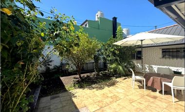 VENTA/ CHALET 3 AMBIENTES CON COCHERA/ MAR DEL PLATA