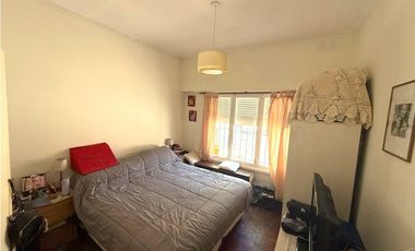 VENTA/ CHALET 3 AMBIENTES CON COCHERA/ MAR DEL PLATA