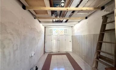 VENTA/ CHALET 3 AMBIENTES CON COCHERA/ MAR DEL PLATA