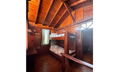 Cabaña 3 Ambientes con pileta y quincho-- parque lago