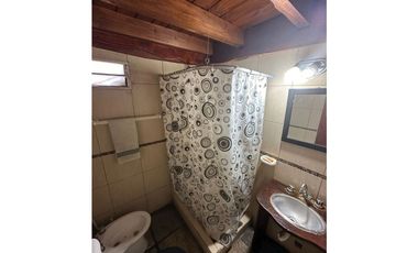 Cabaña 3 Ambientes con pileta y quincho-- parque lago