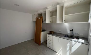 Ph 2 ambientes con cochera + dependencia/escritorio - calle Rivadavia