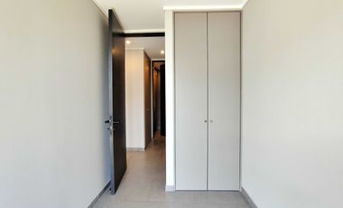 Av. Las Condes 10800 (1 Est ) [3167-4]