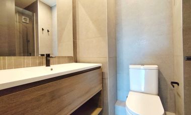 Av. Las Condes 10800 (1 Est ) [3167-4]