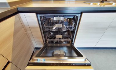 Av. Las Condes 10800 (1 Est ) [3167-4]