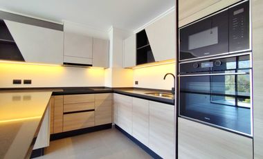 Av. Las Condes 10800 (1 Est ) [3167-4]