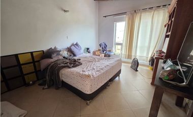 VENDO CASA UNIFAMILIAR CON PROYECCION PARA EDIFICAR EDIFICIO