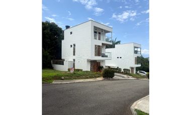 Venta De Casa En Condominio Sopetran