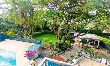 CASA EN VENTA EN CONDOMINIO BAJO DAPA 3100M2