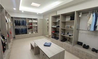 CASA EN VENTA EN CONDOMINIO BAJO DAPA 3100M2