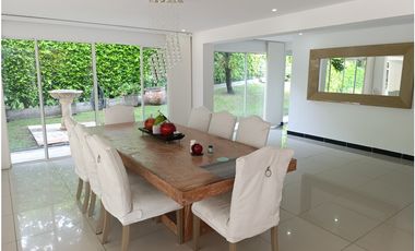 CASA EN VENTA EN CONDOMINIO BAJO DAPA 3100M2