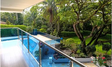 CASA EN VENTA EN CONDOMINIO BAJO DAPA 3100M2