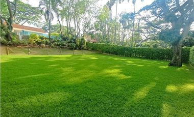 CASA EN VENTA EN CONDOMINIO BAJO DAPA 3100M2