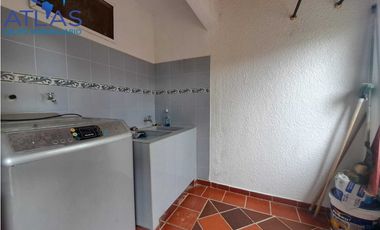 VENTA CASA CAMPESTRE  EN RUITOQUE TRES ESQUINAS COD:1150