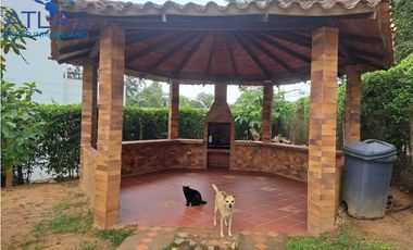 VENTA CASA CAMPESTRE  EN RUITOQUE TRES ESQUINAS COD:1150