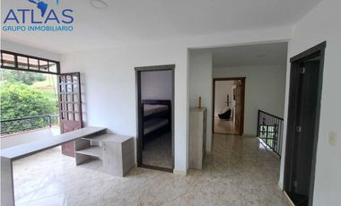 VENTA CASA CAMPESTRE  EN RUITOQUE TRES ESQUINAS COD:1150