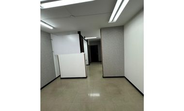 SE ARRIENDA OFICINA EN CIUDAD JARDIN CALI