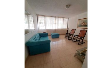 SE VENDE CASA BARRIO SAN JOAQUIN (ZONA COMERCIAL)