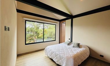 Casa campestre en unidad con portón vía san Antonio la ceja