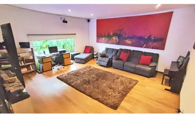 Vendo casa alta categoría, unidad cerrada, Poblado, loma Los Balsos