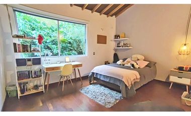 Vendo casa alta categoría, unidad cerrada, Poblado, loma Los Balsos