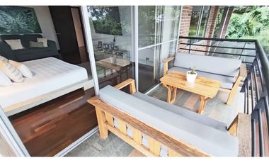 Vendo casa alta categoría, unidad cerrada, Poblado, loma Los Balsos