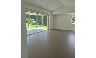Casa en Arriendo en Alto de Palmas
