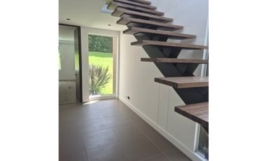 Casa en Arriendo en Alto de Palmas