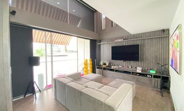 OCTAVIA CONDOMINIO CASA LAGOS DEL CACIQUE EN VENTA 3 HABITACIONES AIRE ACONDICIONADO Y CLOSED 3 NIVELES  487 Metros FLORIDABLANCA (NSC)