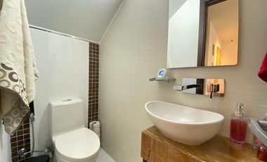 OCTAVIA CONDOMINIO CASA LAGOS DEL CACIQUE EN VENTA 3 HABITACIONES AIRE ACONDICIONADO Y CLOSED 3 NIVELES  487 Metros FLORIDABLANCA (NSC)