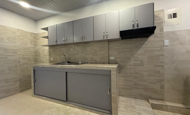 Apartamento Hermoso En Tercer Piso En El Sur Central. Exelente Ubicación
