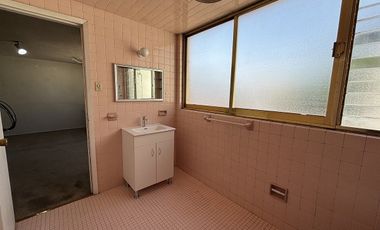 VENTA CASA PARA REMODELAR SANTA MONICA