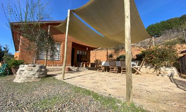 SE VENDE HERMOSA PARCELA CON 3 CABAÑAS EQUIPADAS