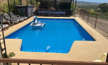 SE VENDE HERMOSA PARCELA CON 3 CABAÑAS EQUIPADAS