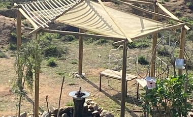 SE VENDE HERMOSA PARCELA CON 3 CABAÑAS EQUIPADAS