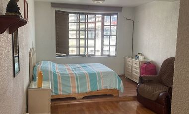 CASA EN VENTA EN CERRADA CON VIGILANCIA