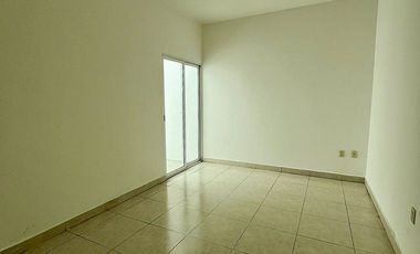 CASA EN VENTA EN LAS ARBOLEDAS