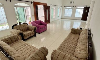 CASA EN VENTA EN LAS ARBOLEDAS