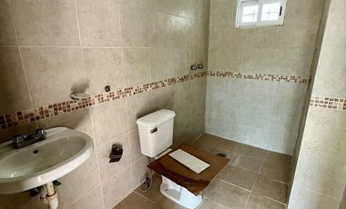 CASA EN VENTA EN LAS ARBOLEDAS