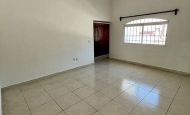 CASA EN VENTA EN LAS ARBOLEDAS