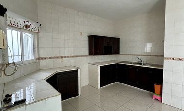CASA EN VENTA EN LAS ARBOLEDAS