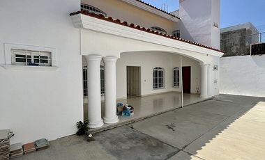 CASA EN VENTA EN LAS ARBOLEDAS