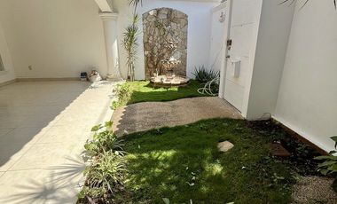 CASA EN VENTA EN LAS ARBOLEDAS