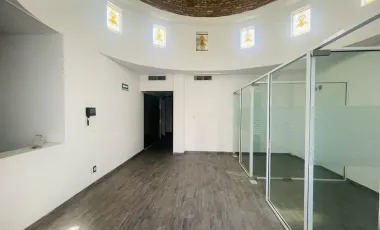 Edificio en renta en Los Doctores, Monterrey, Nuevo León