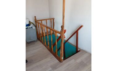 ARRIENDO CASA DOS PISOS 2D 2B, EN CERRO LARRAIN