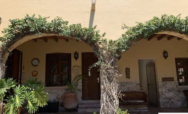 CASA EN VENTA PEÑA DE BERNAL/HOUSE FOR SALE BERNAL