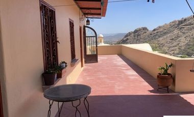 CASA EN VENTA PEÑA DE BERNAL/HOUSE FOR SALE BERNAL