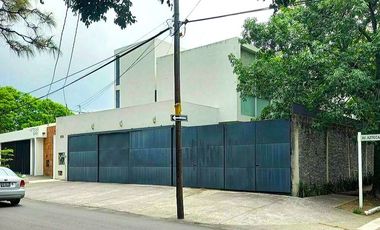 CASA PARA FINES COMERCIALES EN RENTA MONRAZ