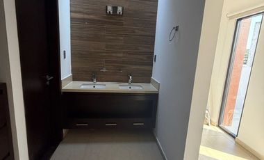 CASA EN RENTA  ZONA COUNTRY VILLAHERMOSA TABASCO