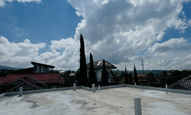 Dijual BU-Turun Harga--Baru Renov Villa Puncak Bogor Lingkungan Asri